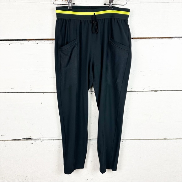 Fabletics joggers - Picture 2 of 4